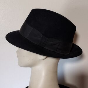 Mallory Torino Quality Black Hat Size 7
